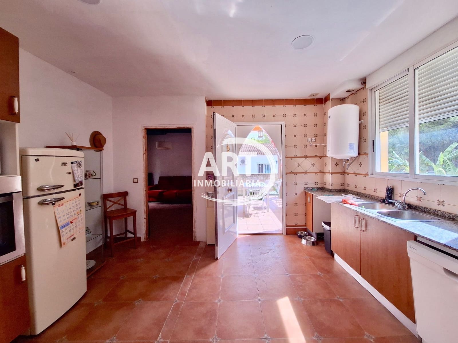 5 chambre Villa/Maison à vendre à Serra avec piscine - 490 000 € (Ref: 10042478)