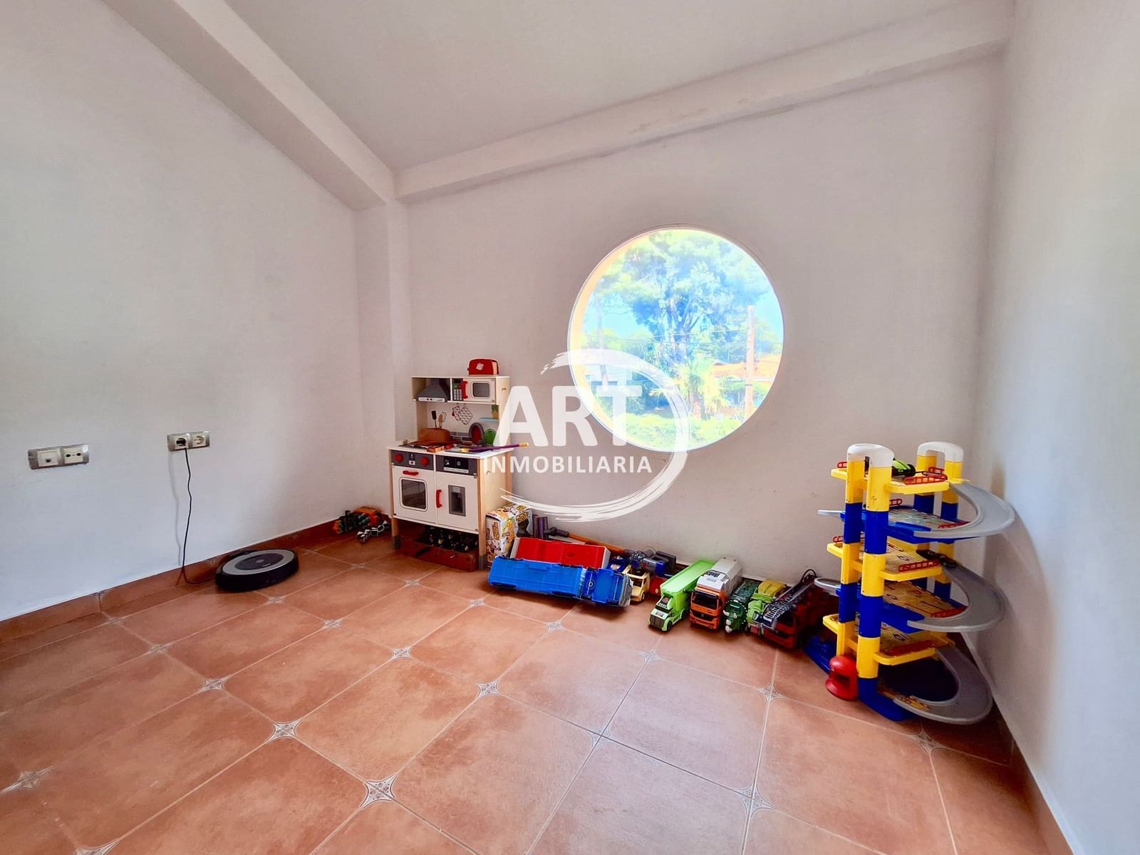 5 chambre Villa/Maison à vendre à Serra avec piscine - 490 000 € (Ref: 10042478)