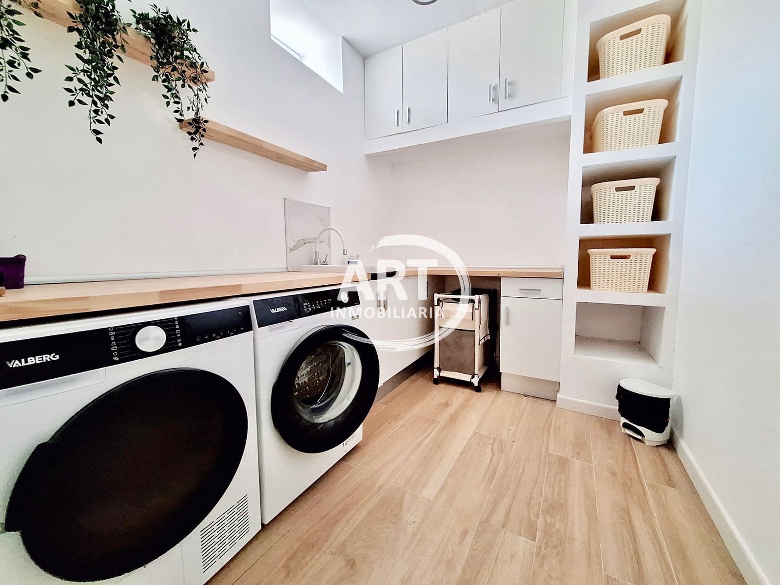 5 chambre Villa/Maison à vendre à Serra avec piscine - 490 000 € (Ref: 10042478)