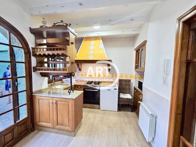 4 soverom Hus til leie i Bétera med garasje - € 1 600 (Ref: 10054621)