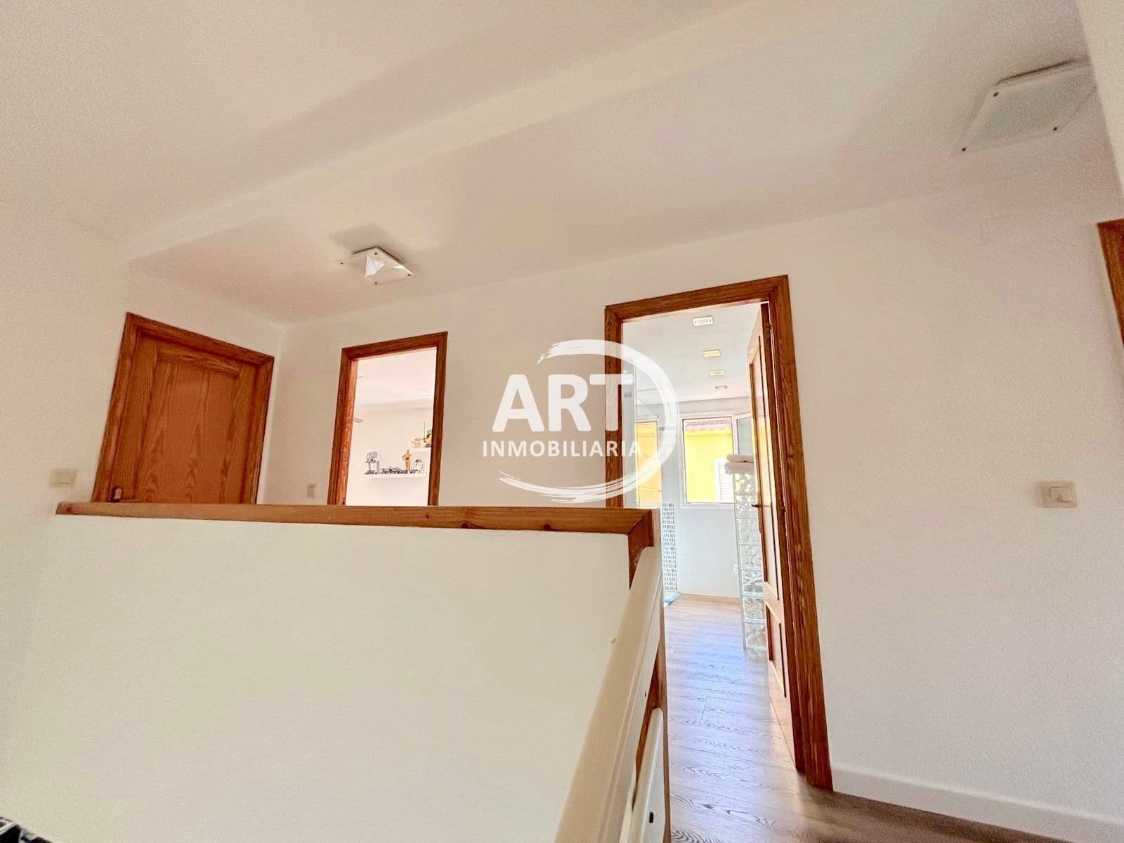 5 bedroom Villa for sale in L'Eliana with pool garage - € 670,000 (Ref: 10054622)