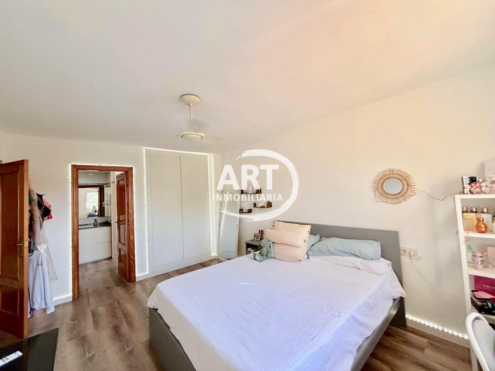 5 bedroom Villa for sale in L'Eliana with pool garage - € 670,000 (Ref: 10054622)