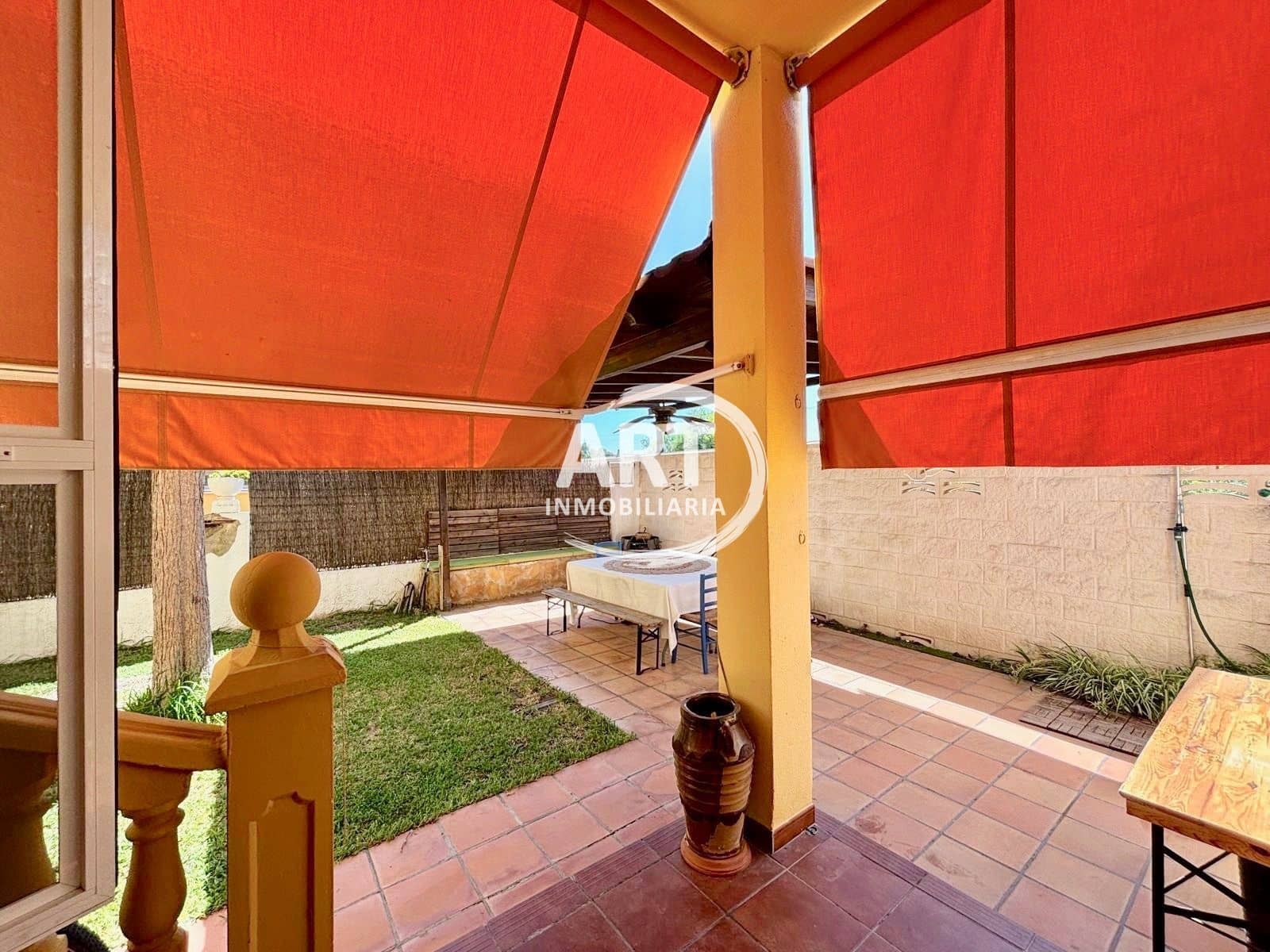 5 bedroom Villa for sale in L'Eliana with pool garage - € 670,000 (Ref: 10054622)