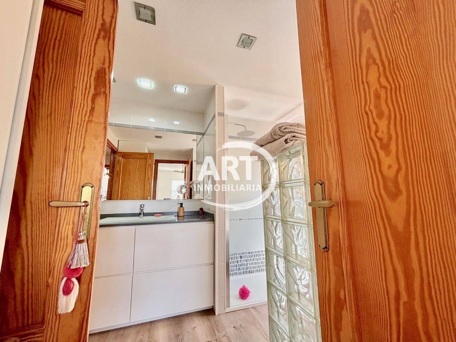 5 bedroom Villa for sale in L'Eliana with pool garage - € 670,000 (Ref: 10054622)