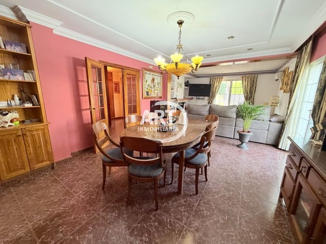 Chalet de 6 habitaciones en L'Eliana en venta con piscina garaje - 869.000 € (Ref: 10063755)