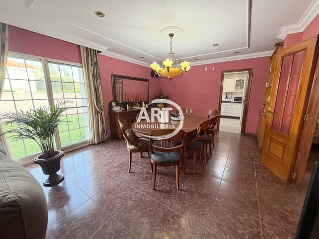 Chalet de 6 habitaciones en L'Eliana en venta con piscina garaje - 869.000 € (Ref: 10063755)