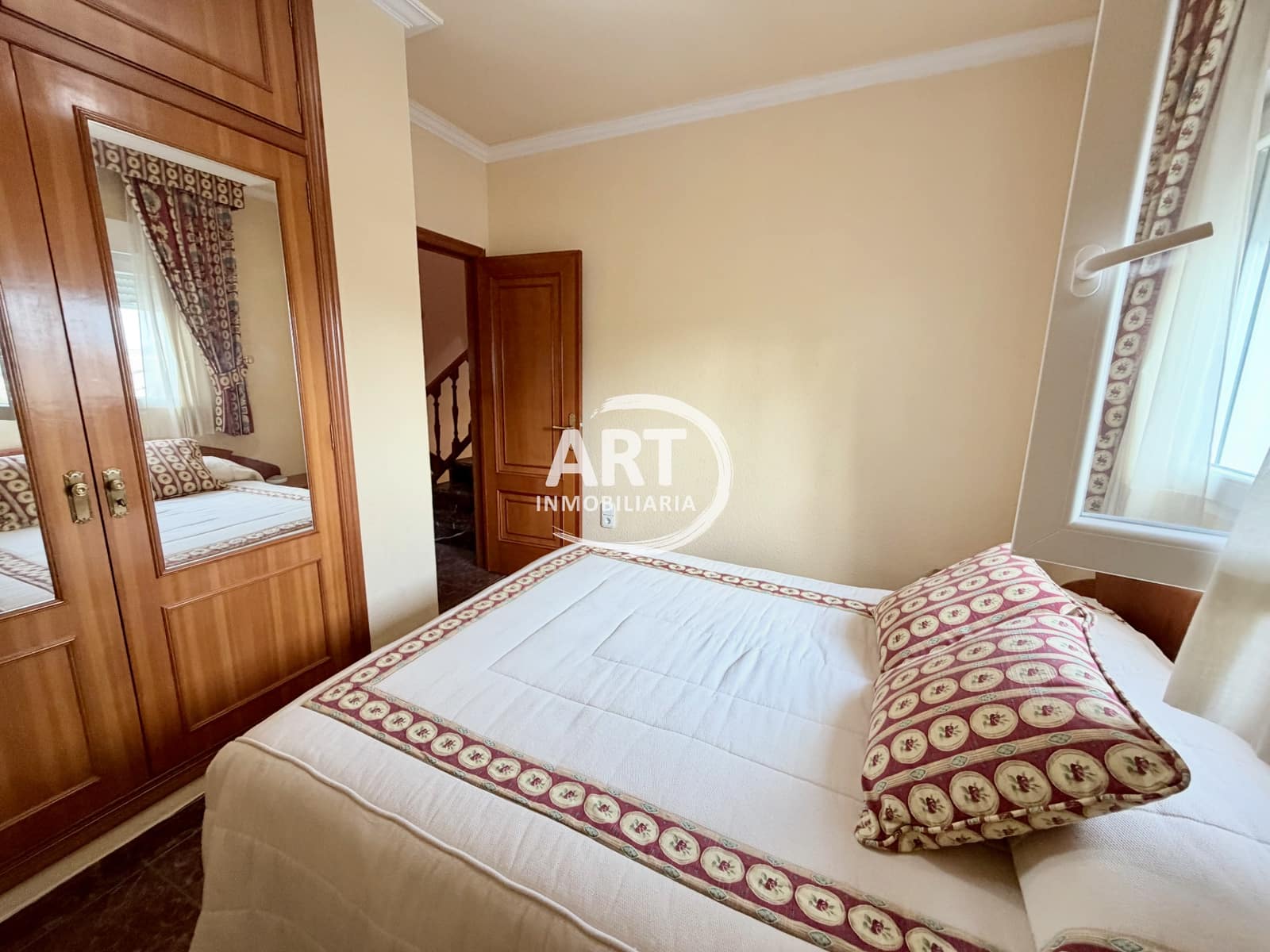 Chalet de 6 habitaciones en L'Eliana en venta con piscina garaje - 869.000 € (Ref: 10063755)
