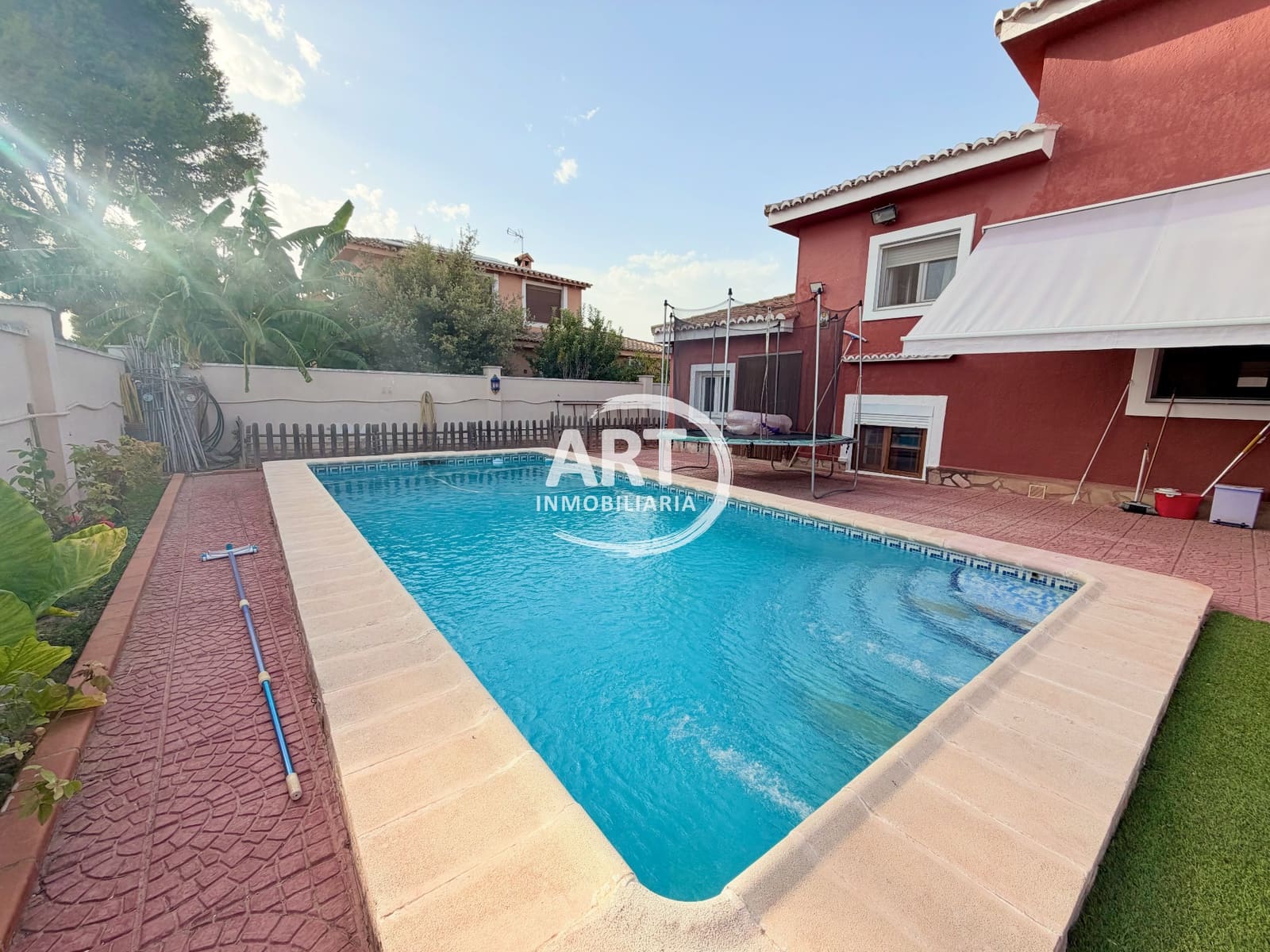 Chalet de 6 habitaciones en L'Eliana en venta con piscina garaje - 869.000 € (Ref: 10063755)