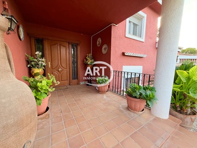 Chalet de 6 habitaciones en L'Eliana en venta con piscina garaje - 869.000 € (Ref: 10063755)
