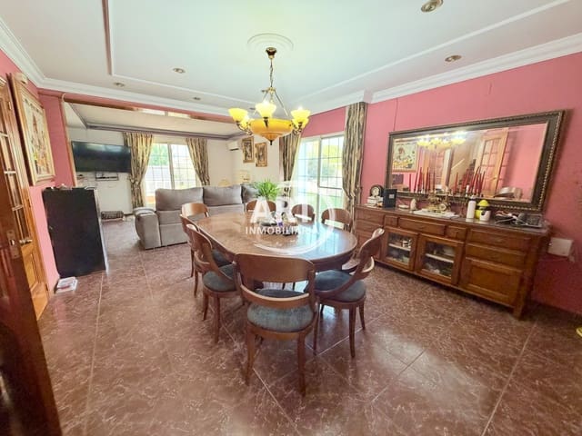 Chalet de 6 habitaciones en L'Eliana en venta con piscina garaje - 869.000 € (Ref: 10063755)