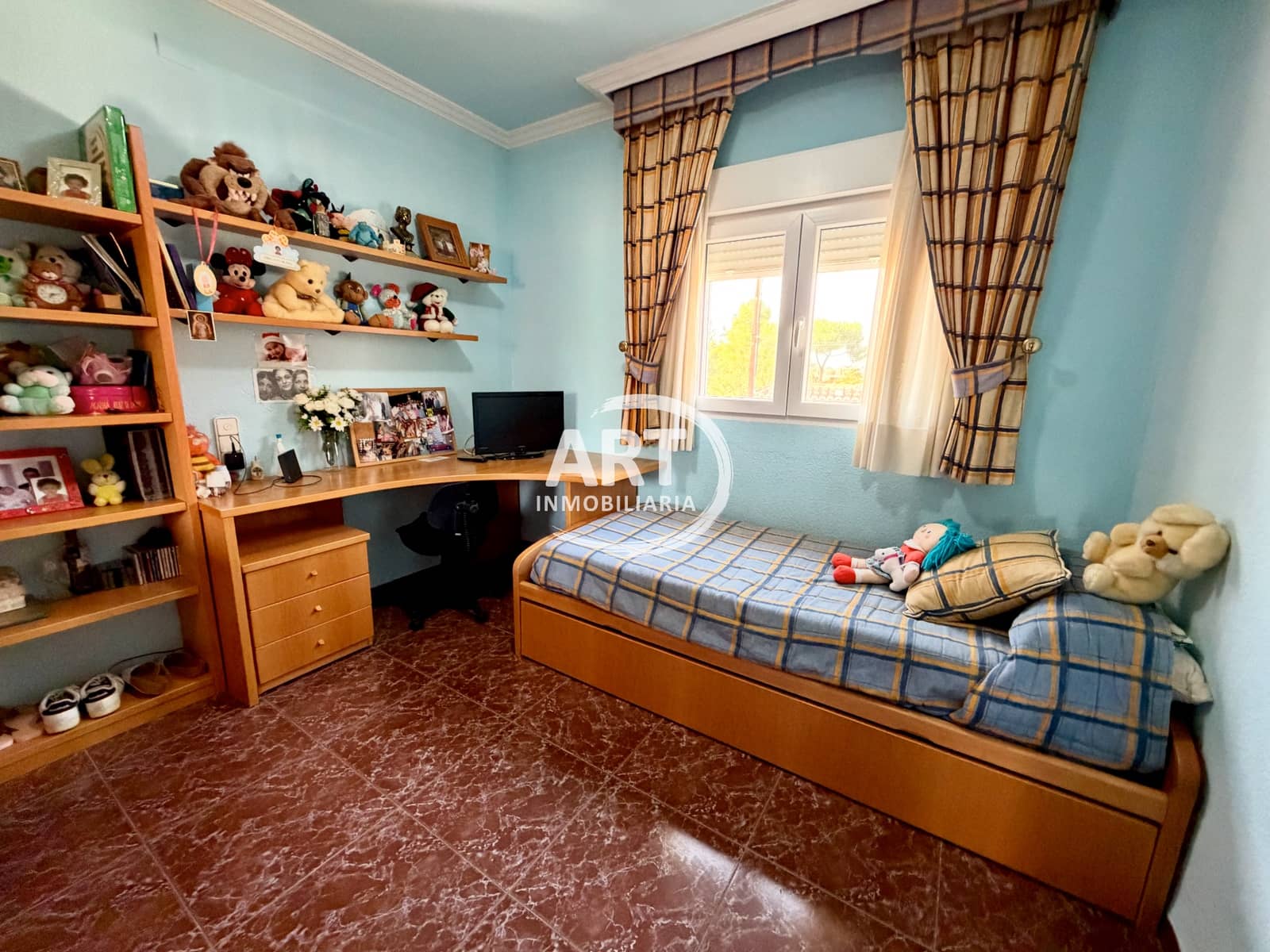 Chalet de 6 habitaciones en L'Eliana en venta con piscina garaje - 869.000 € (Ref: 10063755)