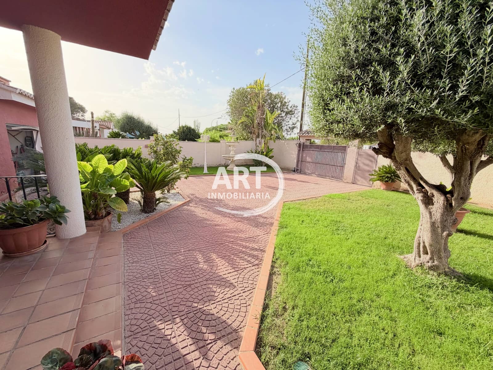 Chalet de 6 habitaciones en L'Eliana en venta con piscina garaje - 869.000 € (Ref: 10063755)