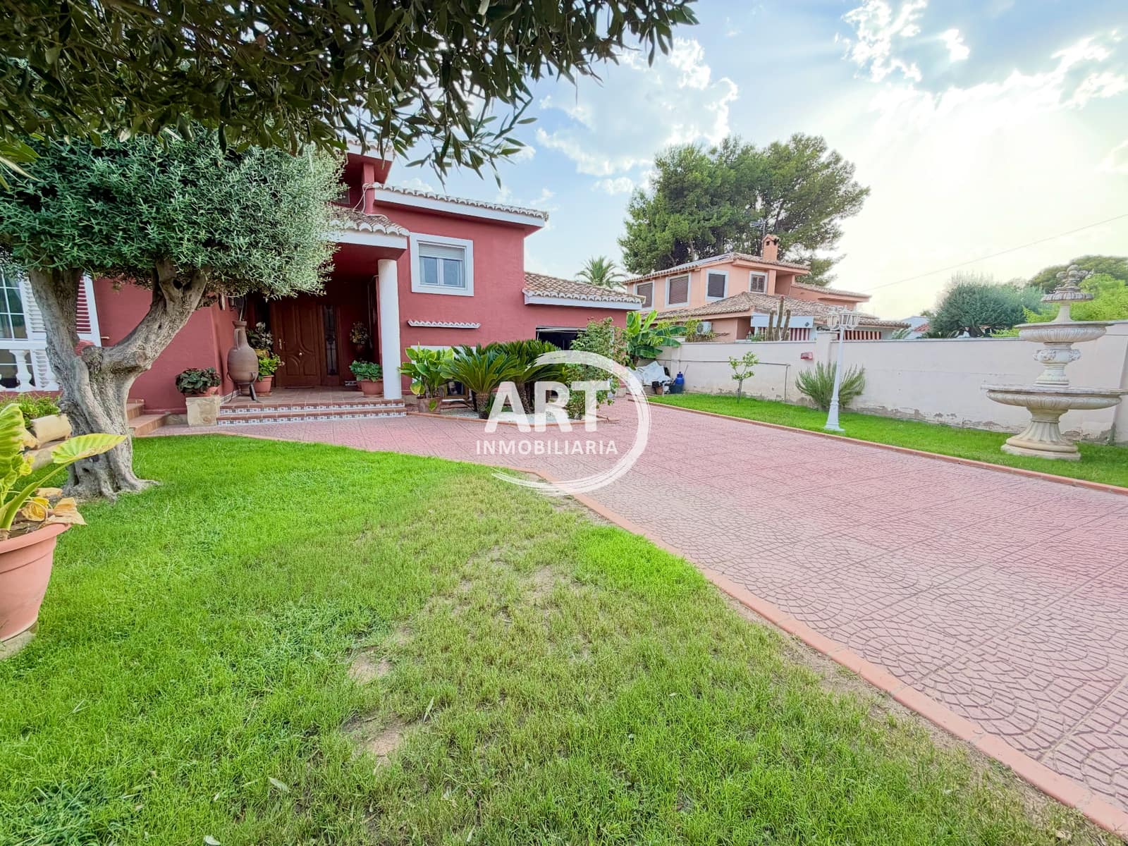Chalet de 6 habitaciones en L'Eliana en venta con piscina garaje - 869.000 € (Ref: 10063755)
