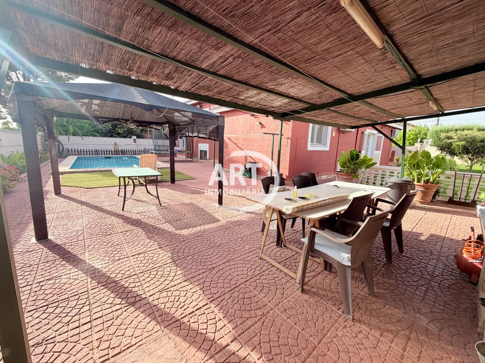 Chalet de 6 habitaciones en L'Eliana en venta con piscina garaje - 869.000 € (Ref: 10063755)