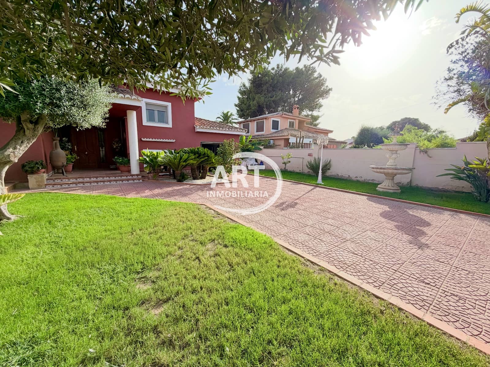 Chalet de 6 habitaciones en L'Eliana en venta con piscina garaje - 869.000 € (Ref: 10063755)