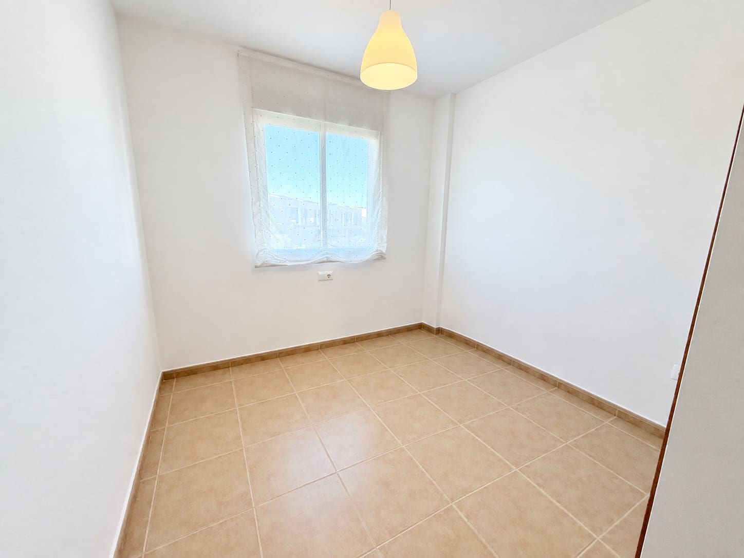 3 camera da letto Villetta Bifamiliare da affittare in San Antonio de Benageber con piscina garage - 2.100 € (Rif: 10077578)