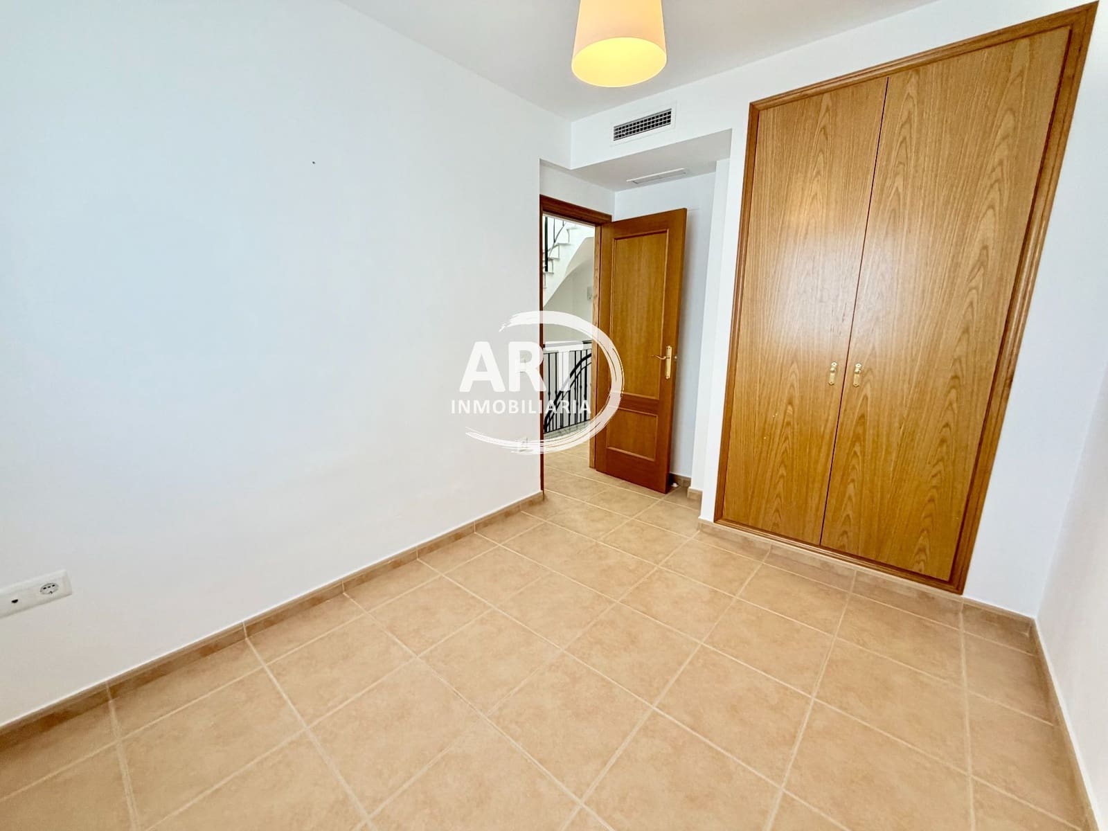 3 camera da letto Villetta Bifamiliare da affittare in San Antonio de Benageber con piscina garage - 2.100 € (Rif: 10077578)