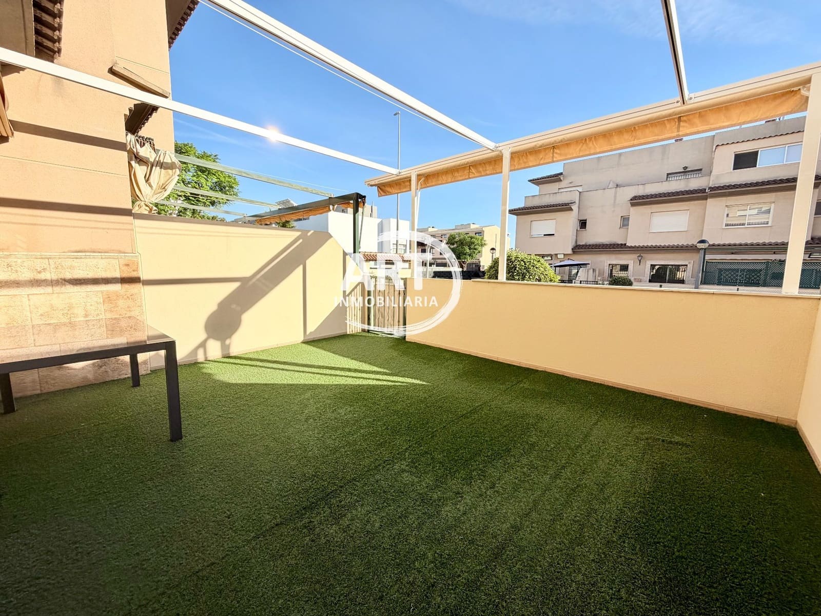 3 camera da letto Villetta Bifamiliare da affittare in San Antonio de Benageber con piscina garage - 2.100 € (Rif: 10077578)