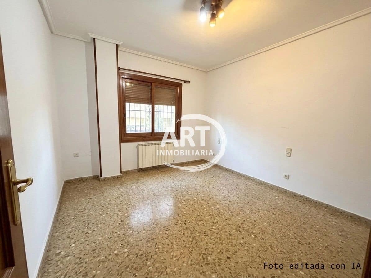 Chalet de 5 habitaciones en L'Eliana en venta con piscina garaje - 700.000 € (Ref: 10080369)