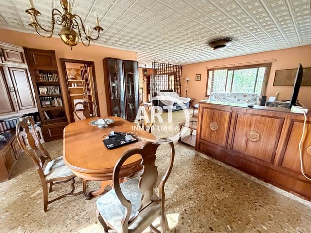 Chalet de 5 habitaciones en L'Eliana en venta con piscina garaje - 700.000 € (Ref: 10080369)