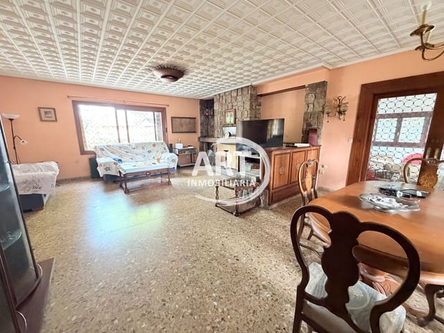 Chalet de 5 habitaciones en L'Eliana en venta con piscina garaje - 700.000 € (Ref: 10080369)
