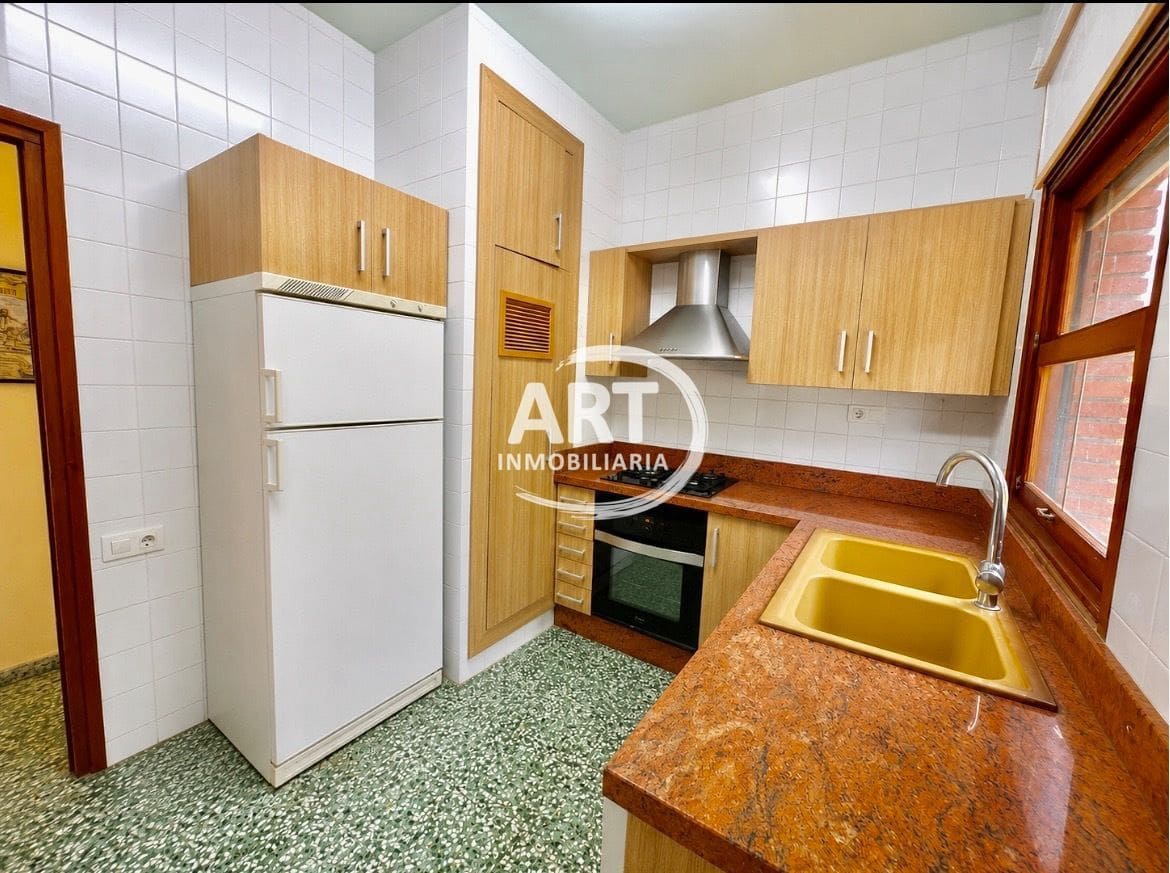 4 sypialnia Willa na sprzedaż w L'Eliana z basenem garażem - 850 000 € (Ref: 10080370)