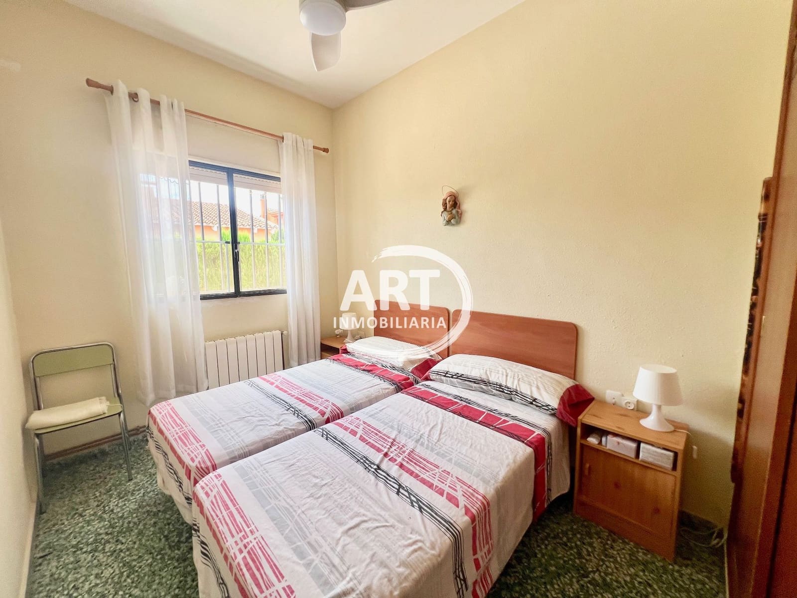 4 sypialnia Willa na sprzedaż w L'Eliana z basenem garażem - 850 000 € (Ref: 10080370)