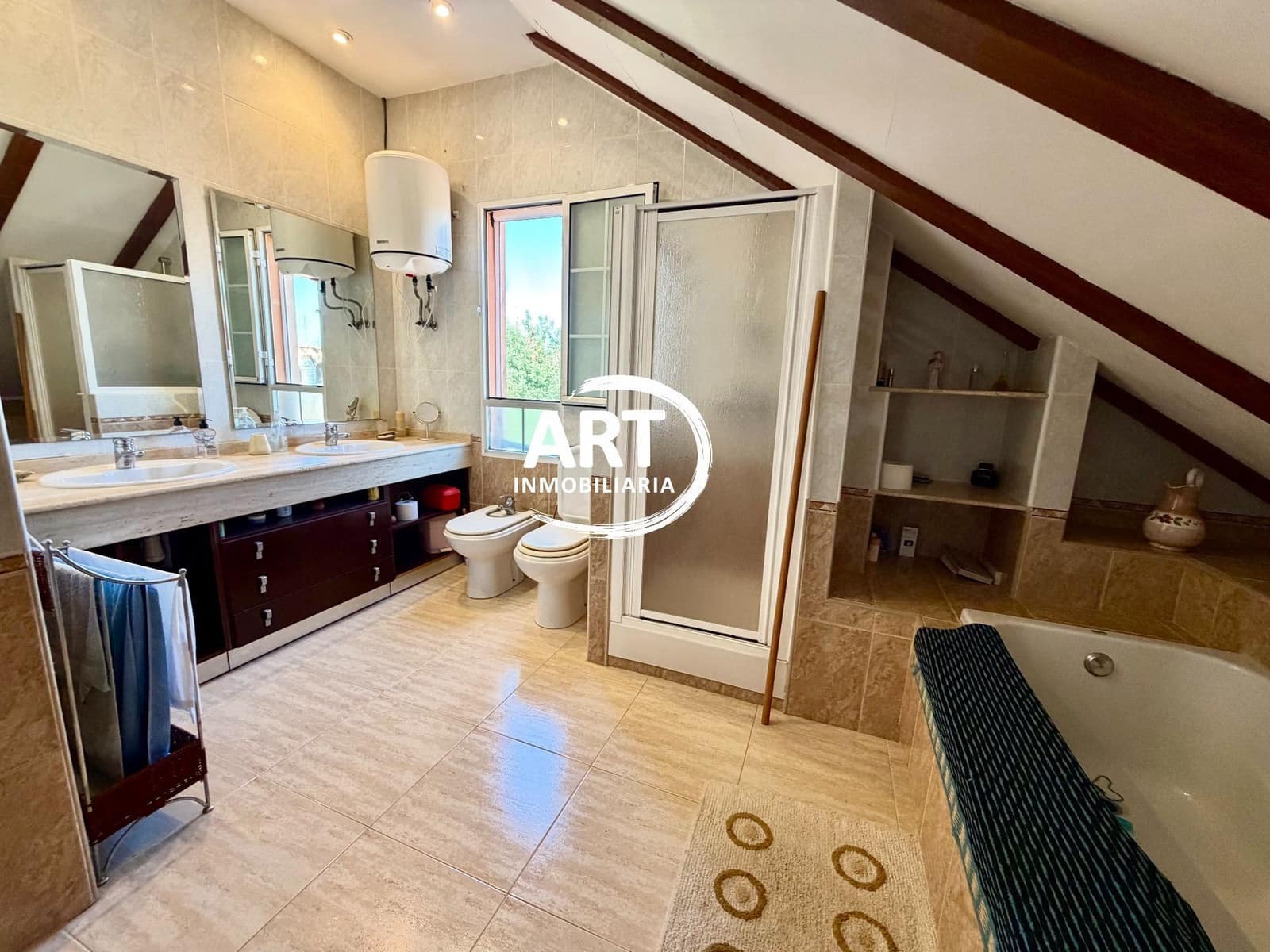 6 Zimmer Villa zu verkaufen in Cheste mit Pool Garage - 299.950 € (Ref: 10118723)