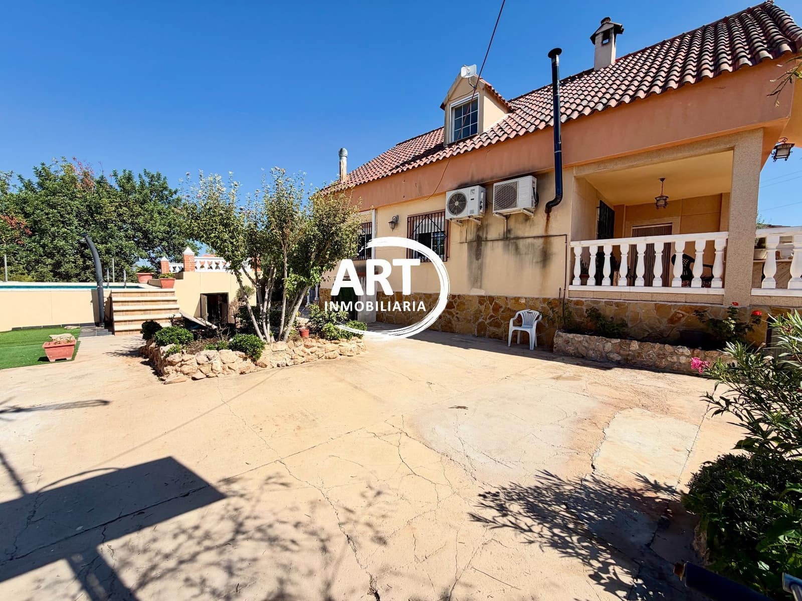 6 Zimmer Villa zu verkaufen in Cheste mit Pool Garage - 299.950 € (Ref: 10118723)