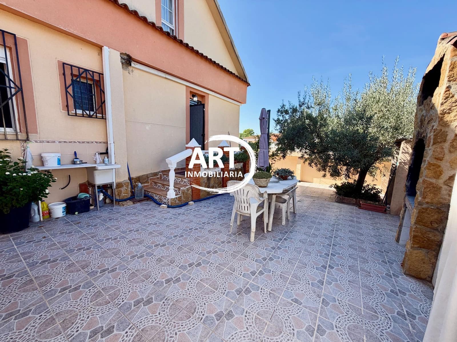 6 Zimmer Villa zu verkaufen in Cheste mit Pool Garage - 299.950 € (Ref: 10118723)