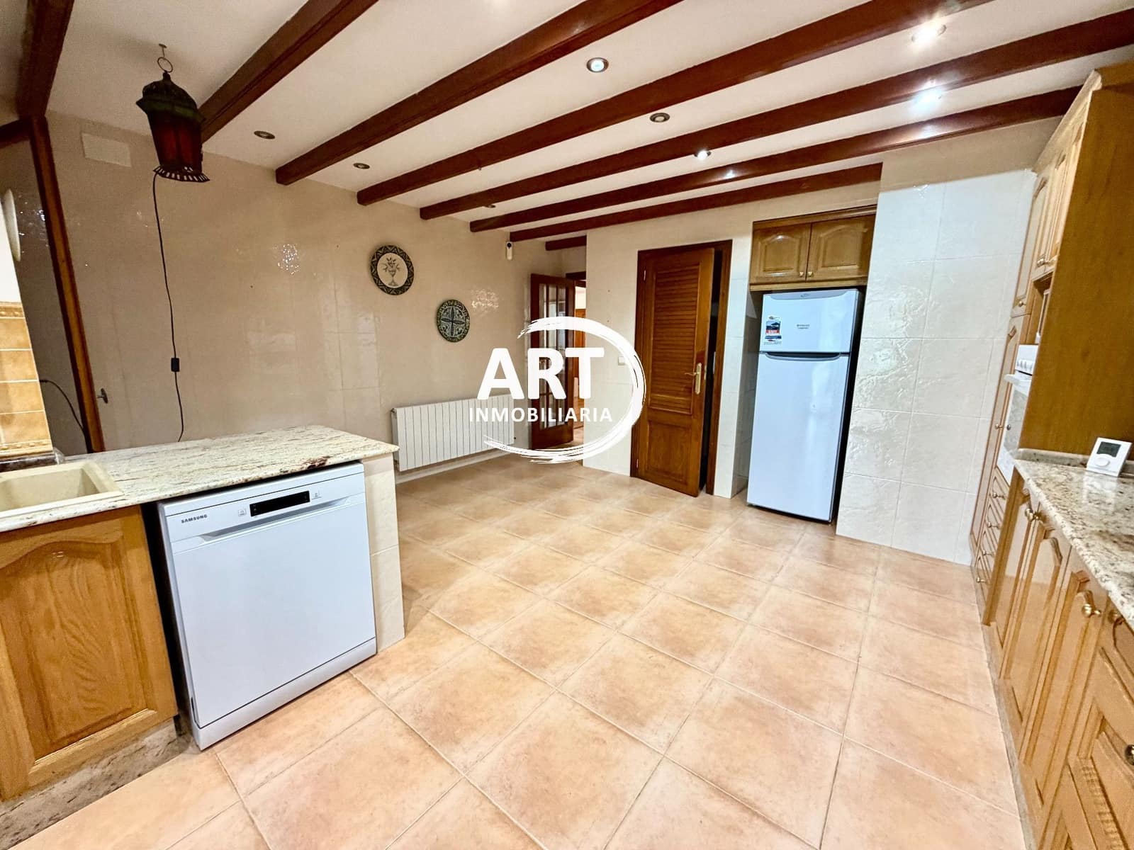 Chalet de 4 habitaciones en L'Eliana en alquiler con piscina garaje - 3.000 € (Ref: 10123388)