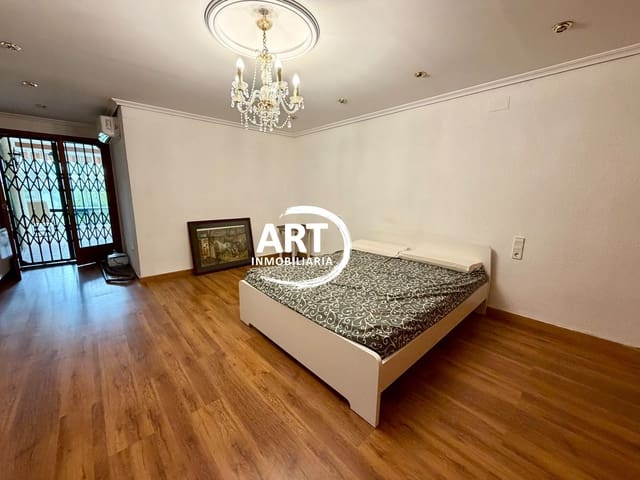 Chalet de 4 habitaciones en L'Eliana en alquiler con piscina garaje - 3.000 € (Ref: 10123388)