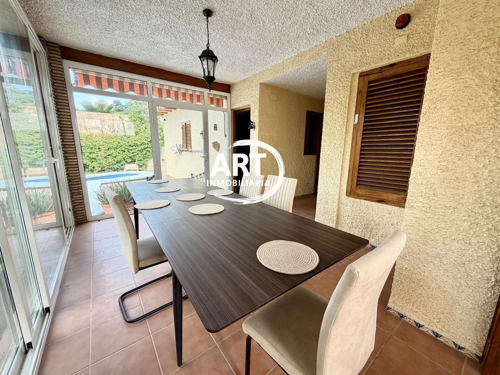 Chalet de 4 habitaciones en L'Eliana en alquiler con piscina garaje - 3.000 € (Ref: 10123388)