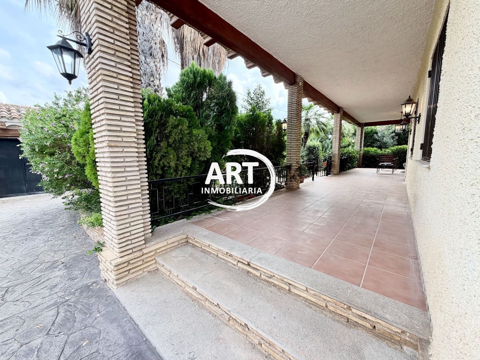 Chalet de 4 habitaciones en L'Eliana en alquiler con piscina garaje - 3.000 € (Ref: 10123388)
