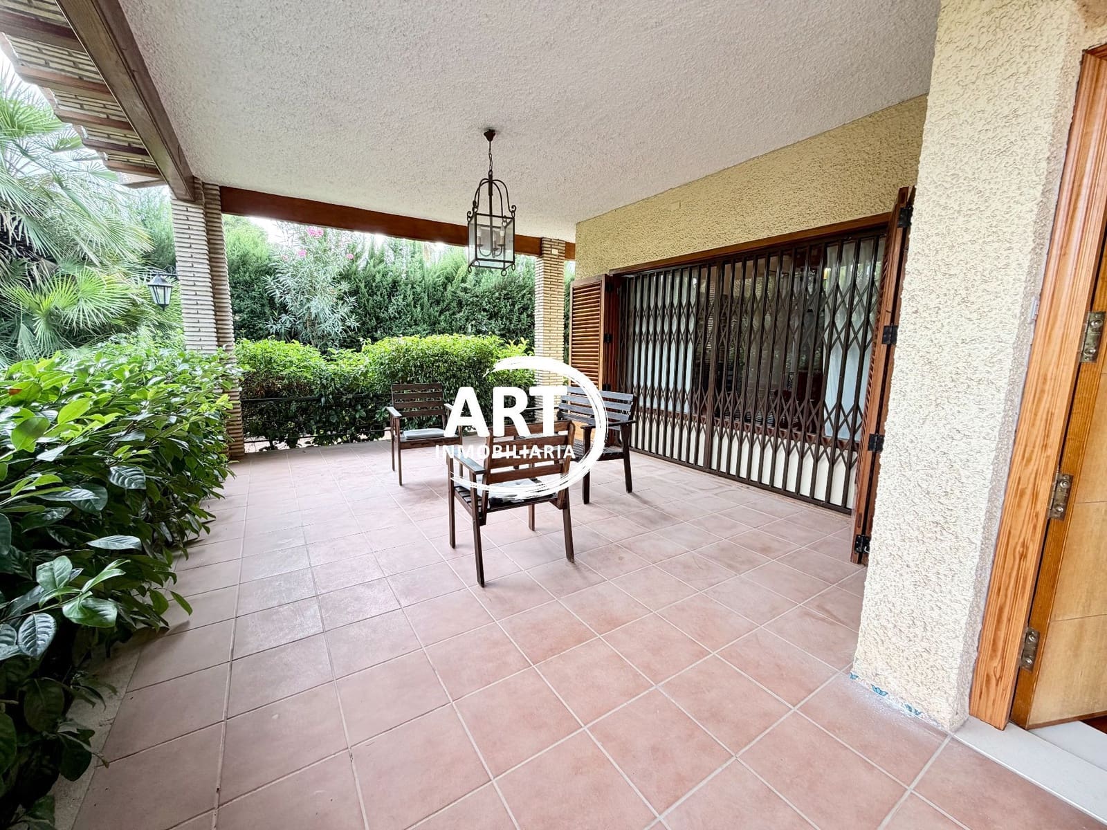Chalet de 4 habitaciones en L'Eliana en alquiler con piscina garaje - 3.000 € (Ref: 10123388)