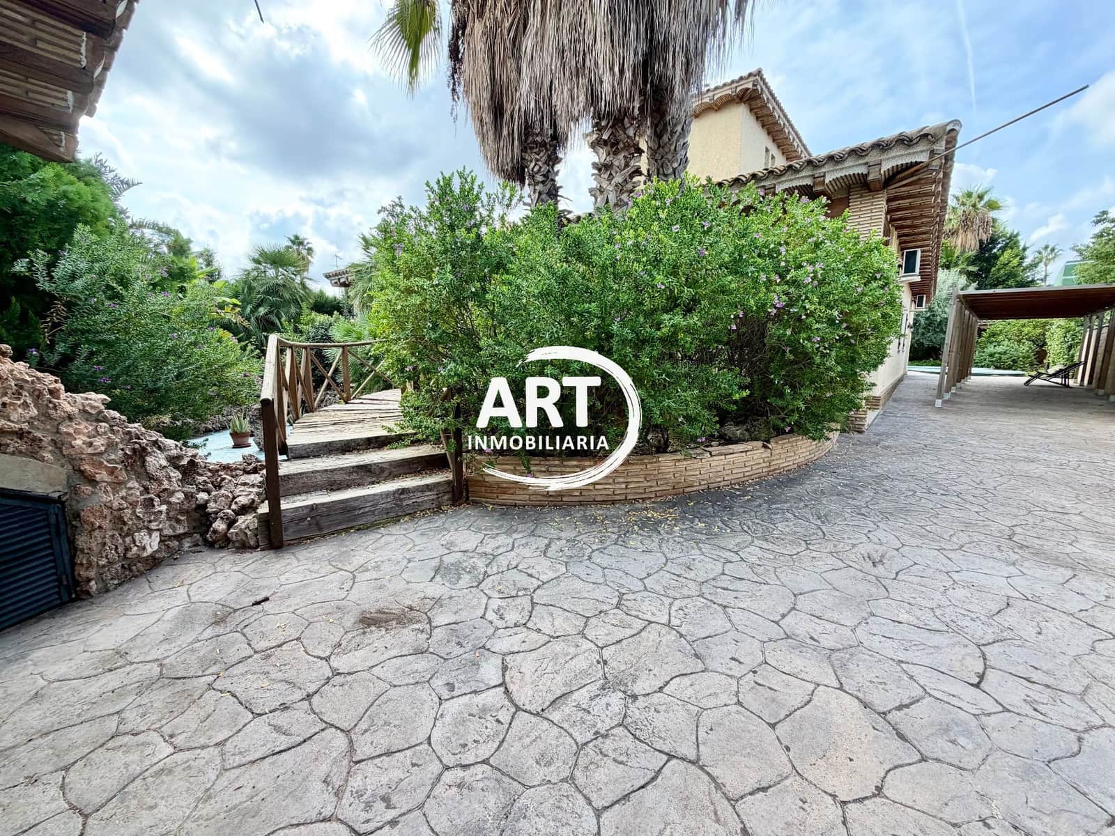 Chalet de 4 habitaciones en L'Eliana en alquiler con piscina garaje - 3.000 € (Ref: 10123388)