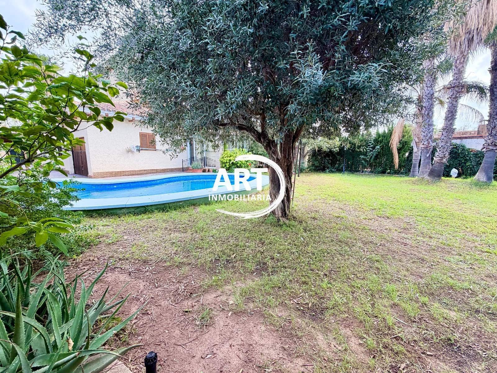 Chalet de 4 habitaciones en L'Eliana en alquiler con piscina garaje - 3.000 € (Ref: 10123388)