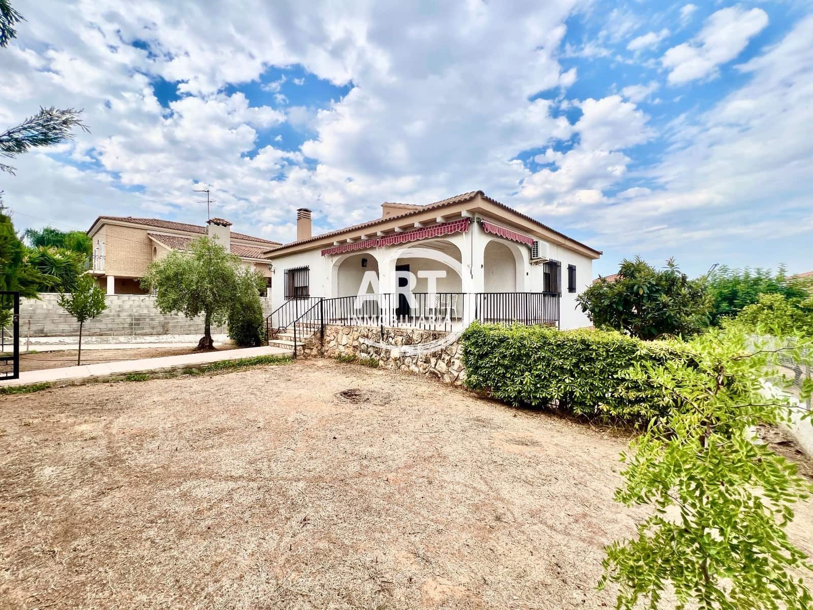 3 Zimmer Villa zu verkaufen in Riba-roja de Turia mit Pool - 460.000 € (Ref: 10123389)