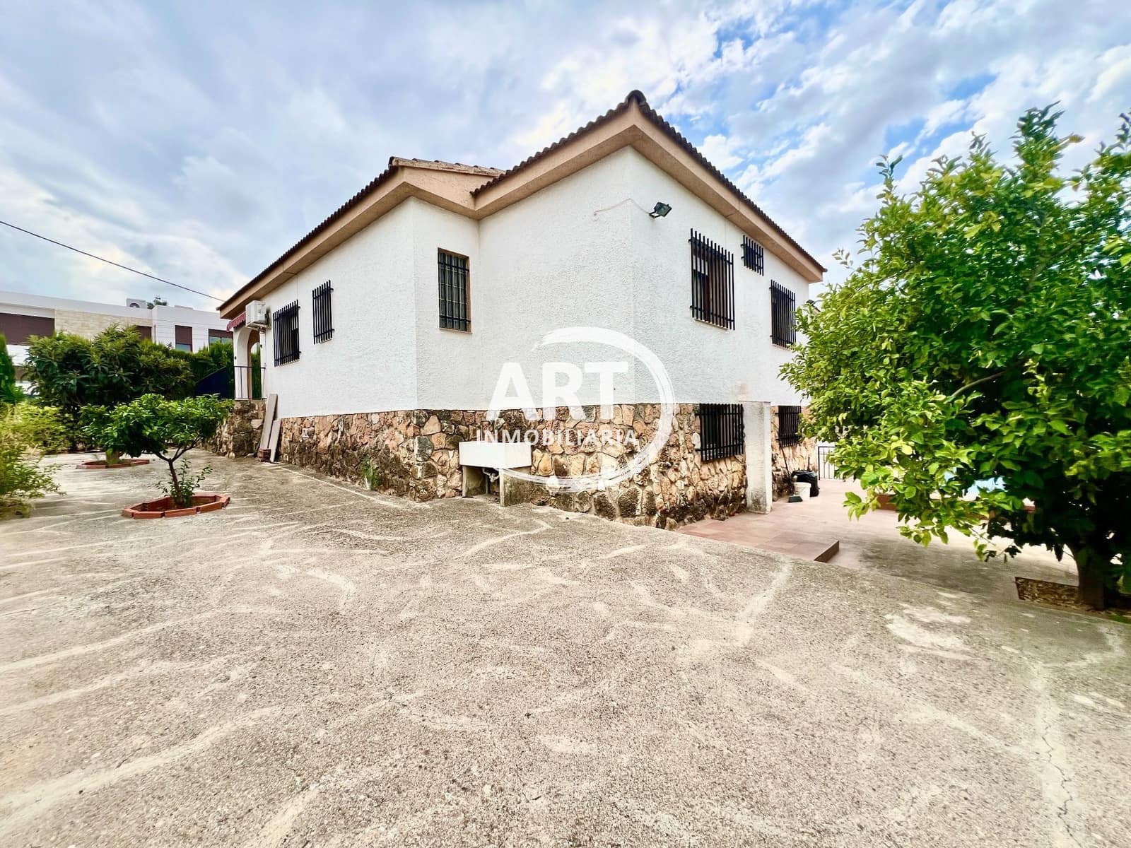 3 Zimmer Villa zu verkaufen in Riba-roja de Turia mit Pool - 460.000 € (Ref: 10123389)