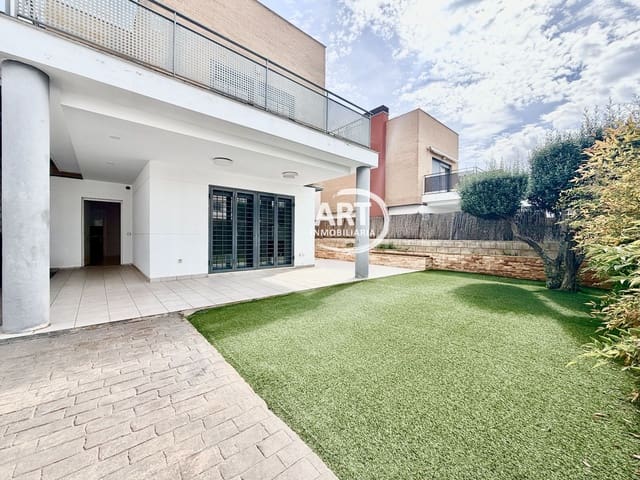 3 camera da letto Villetta Bifamiliare da affittare in La Pobla de Vallbona con piscina garage - 2.500 € (Rif: 10123391)