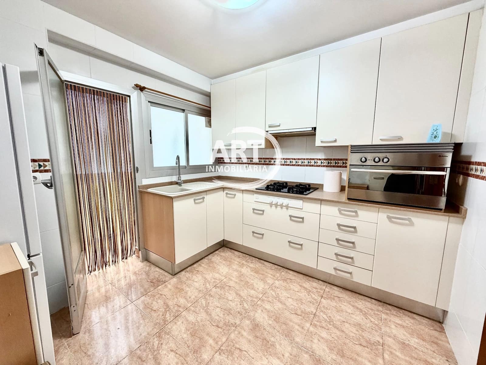 4 sovrum Lägenhet till salu i Valencia stad - 300 000 € (Ref: 10131153)