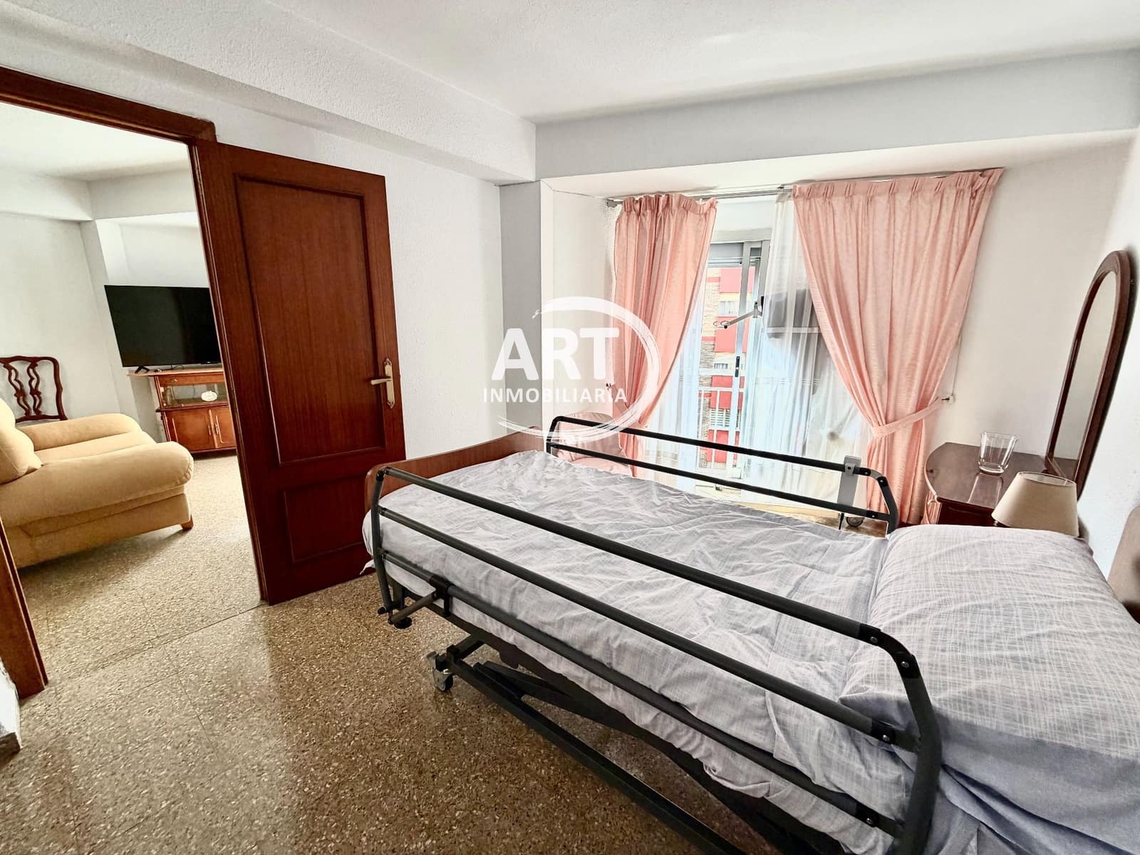 4 sovrum Lägenhet till salu i Valencia stad - 300 000 € (Ref: 10131153)
