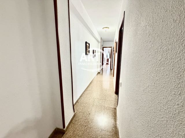 4 sovrum Lägenhet till salu i Valencia stad - 300 000 € (Ref: 10131153)