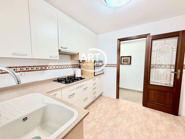 4 sovrum Lägenhet till salu i Valencia stad - 300 000 € (Ref: 10131153)