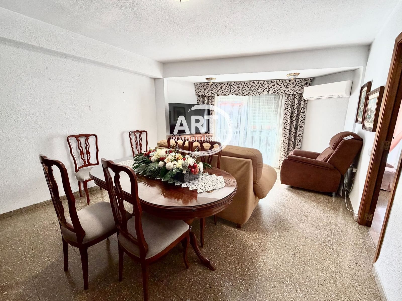 4 sovrum Lägenhet till salu i Valencia stad - 300 000 € (Ref: 10131153)