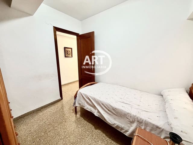 4 sovrum Lägenhet till salu i Valencia stad - 300 000 € (Ref: 10131153)