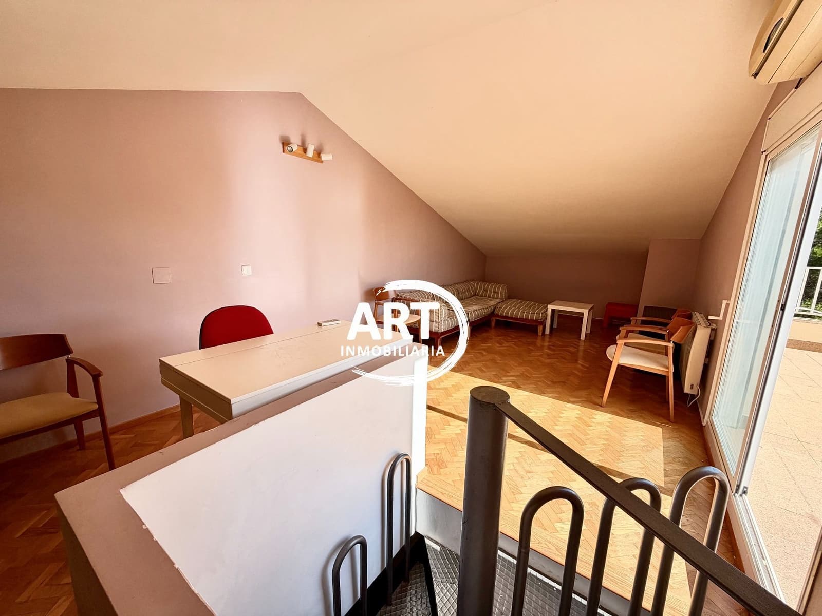 4 slaapkamer Villa te huur in Riba-roja de Turia met zwembad garage - € 3.600 (Ref: 10154569)