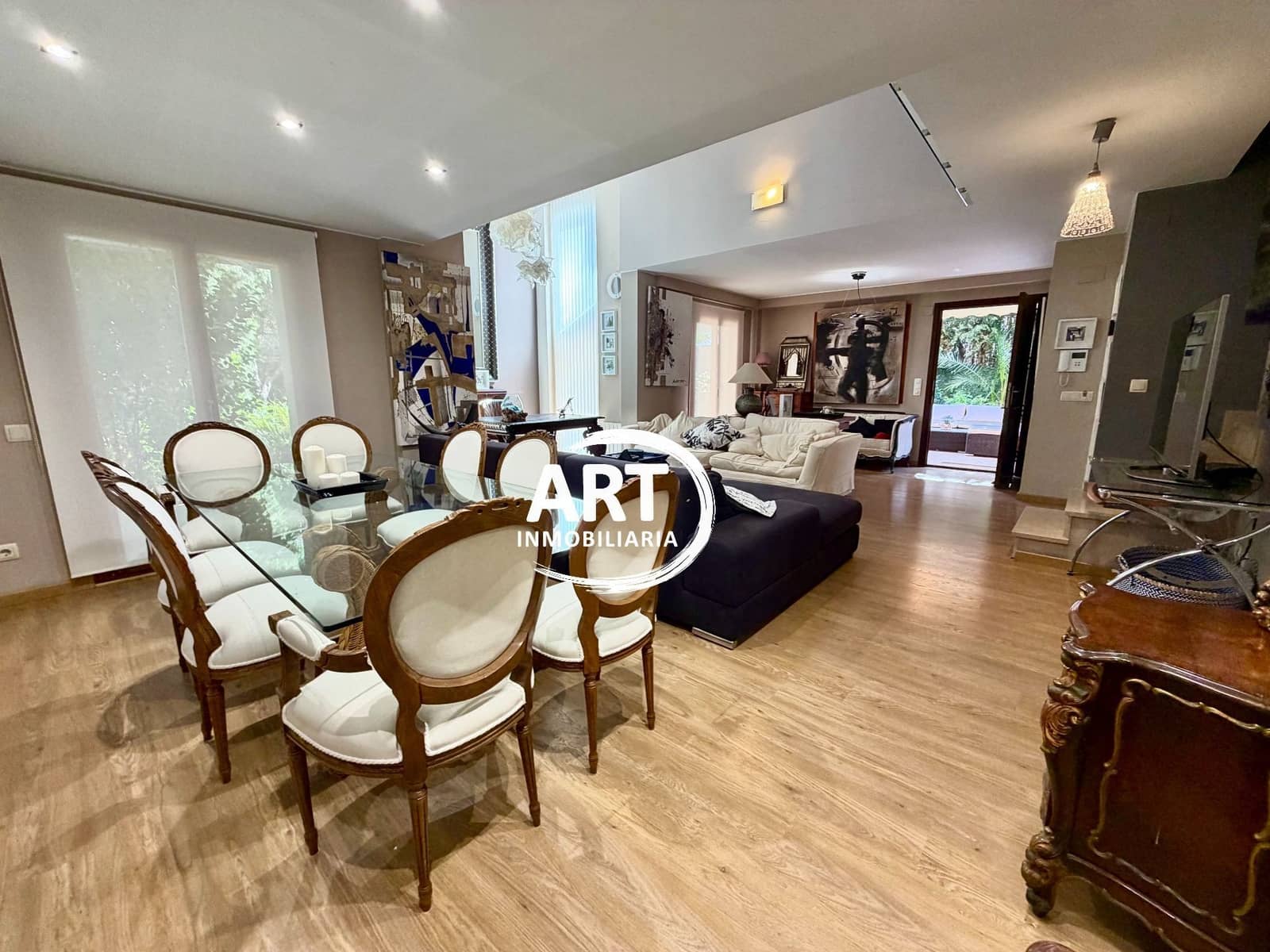 4 slaapkamer Villa te huur in Riba-roja de Turia met zwembad garage - € 3.600 (Ref: 10154569)