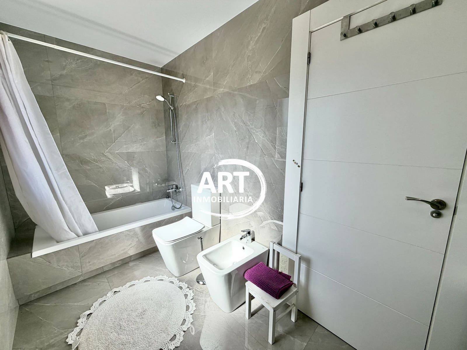 4 slaapkamer Villa te huur in Riba-roja de Turia met zwembad garage - € 3.600 (Ref: 10154569)