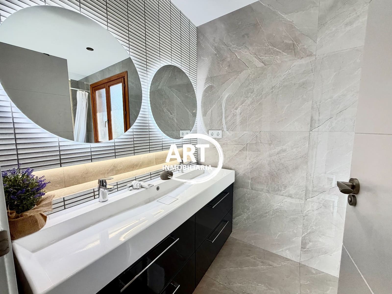 4 slaapkamer Villa te huur in Riba-roja de Turia met zwembad garage - € 3.600 (Ref: 10154569)